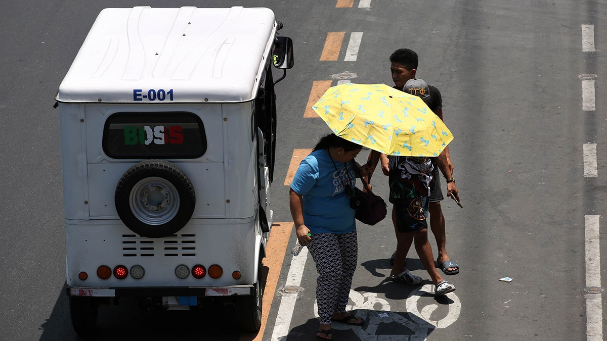 Cu dan thu do Philippines: 'Chung toi can may lanh mien phi' hinh anh