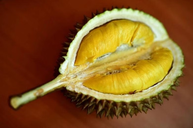 Nghich ly sau rieng Musang King giua nang nong tan khoc hinh anh