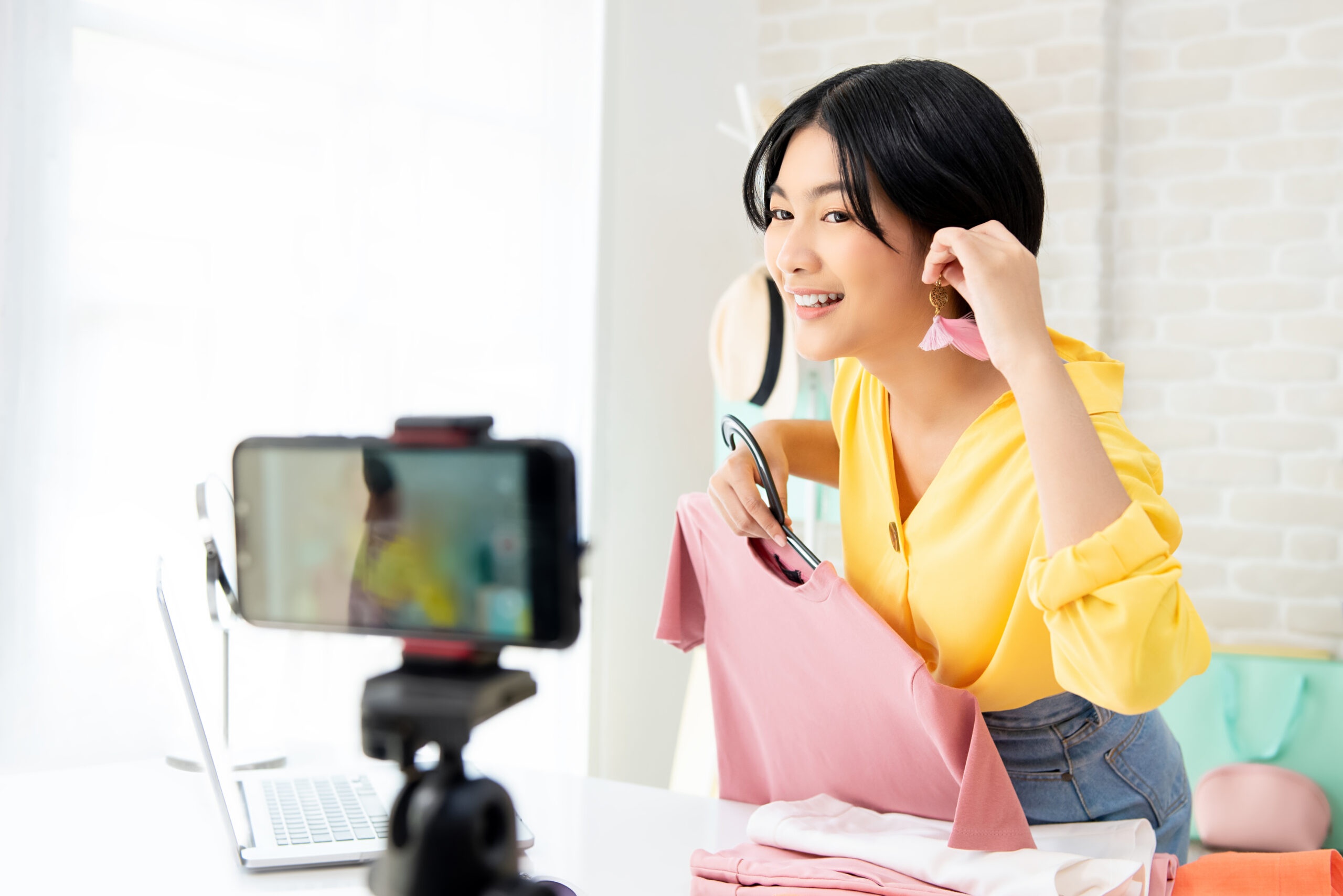 The he me 'chot don' livestream hinh anh