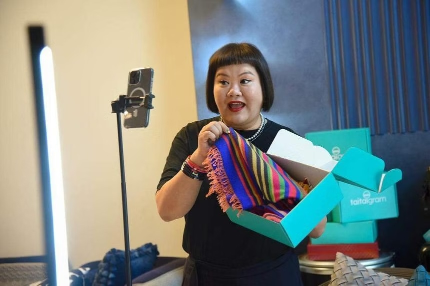 No ro 'chien than livestream' kiem hang chuc nghin USD trong vai gio hinh anh