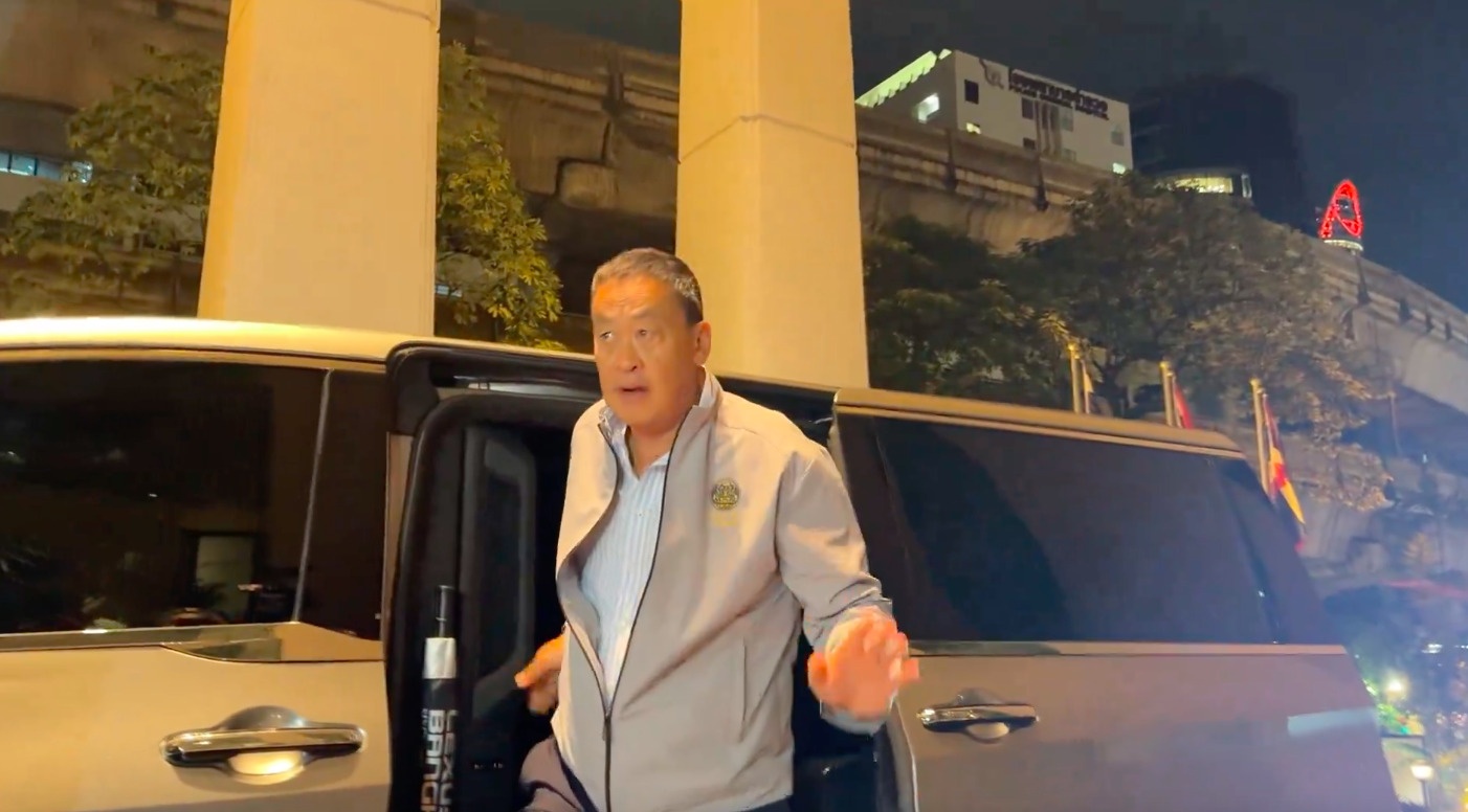 Thu tuong Thai Lan den khach san co 4 nguoi Viet thiet mang hinh anh