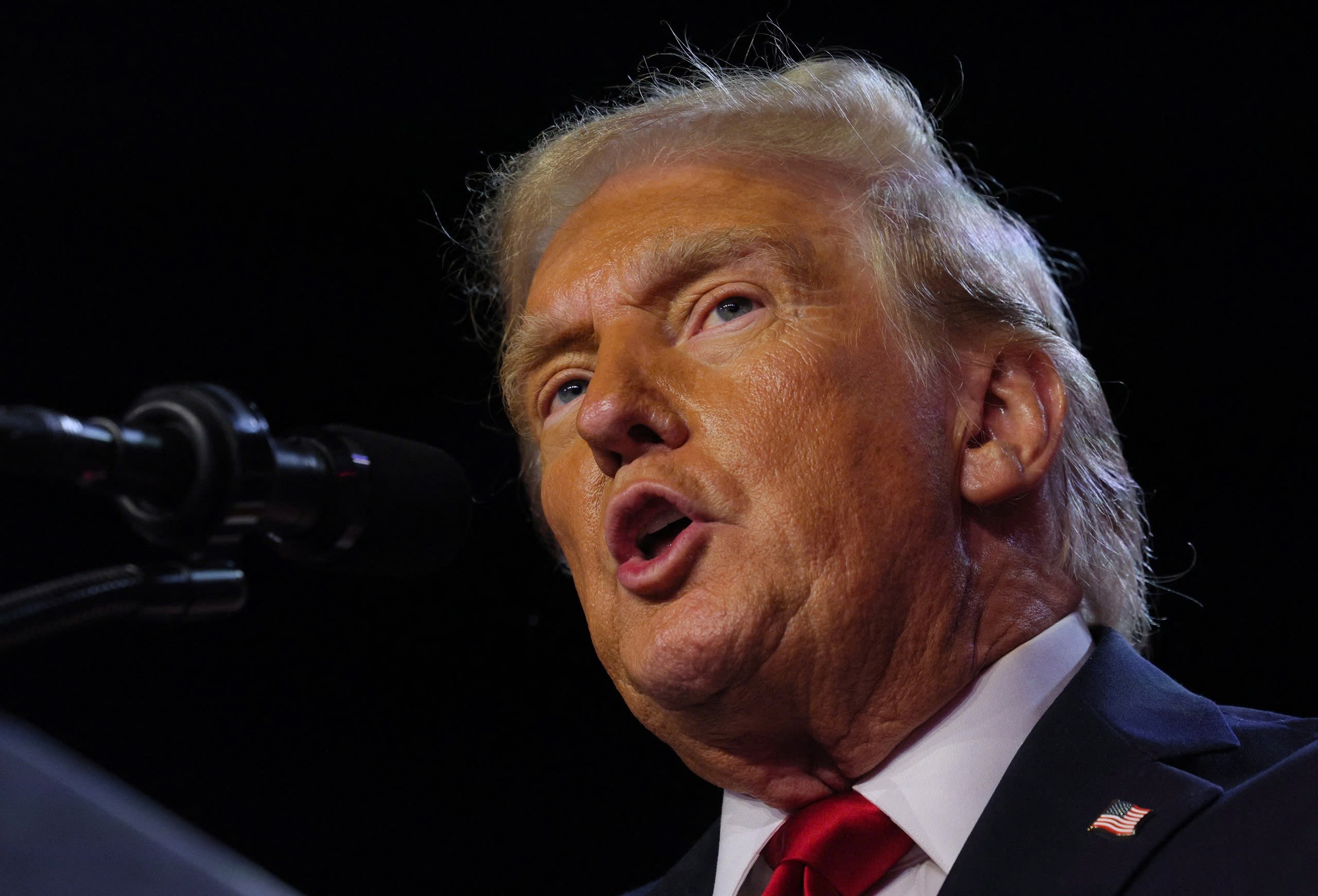 Fox News noi ong Trump da dac cu tong thong hinh anh