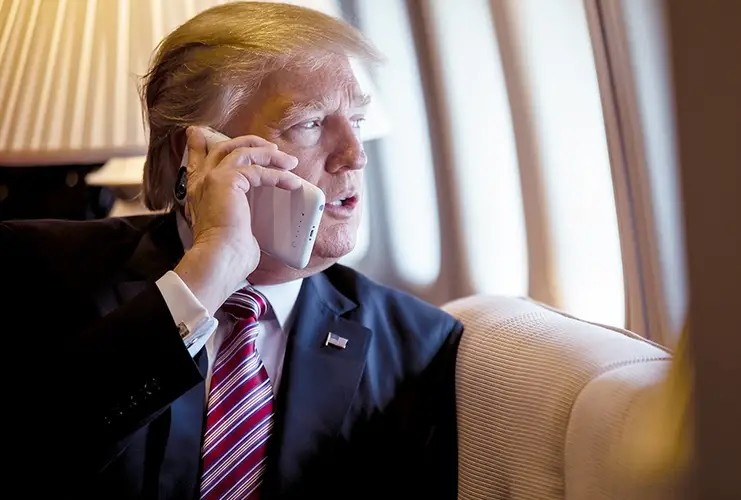 Ong Trump dien dam 'nay lua' voi thu tuong Dan Mach ve Greenland hinh anh