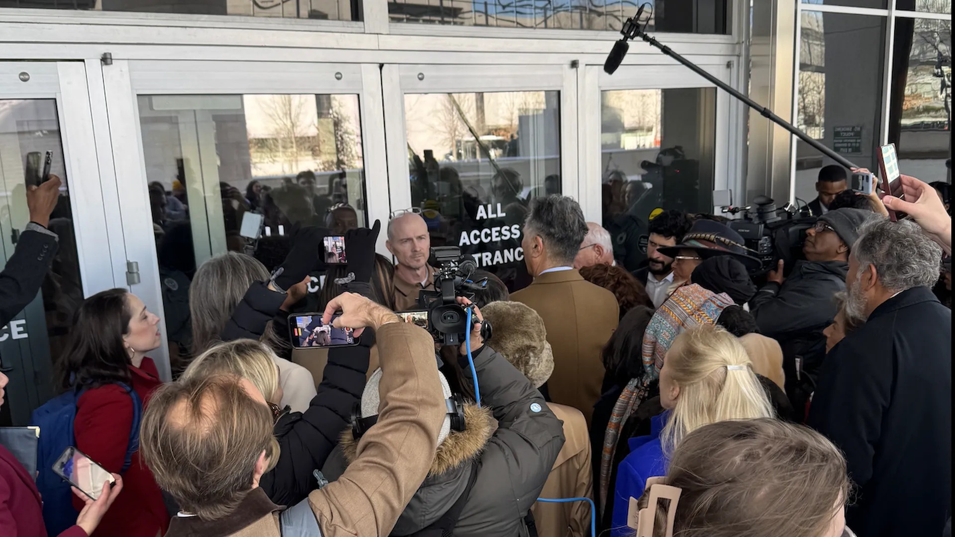 Tieng het 'lot ta tat ca' truoc cua Bo Giao duc My hinh anh