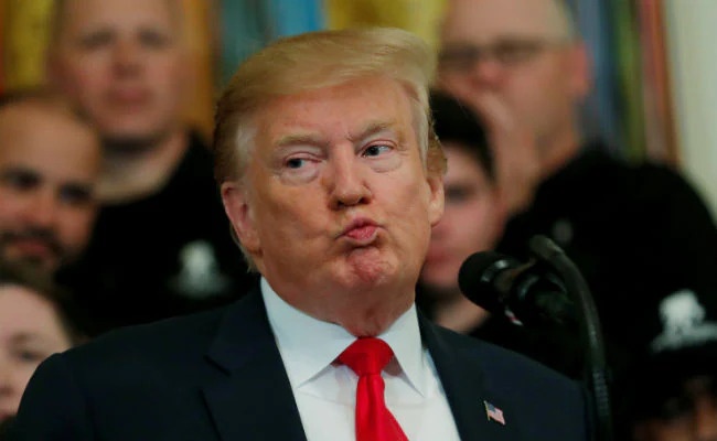 Vong xoay tra dua tu 'bao thue quan' cua ong Trump hinh anh