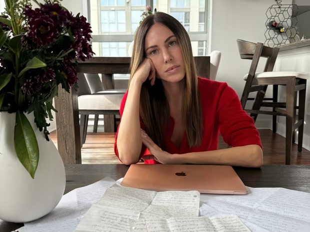 Nu dien vien phim 'Banh My' tiet lo tinh canh trong trai giam ICE hinh anh