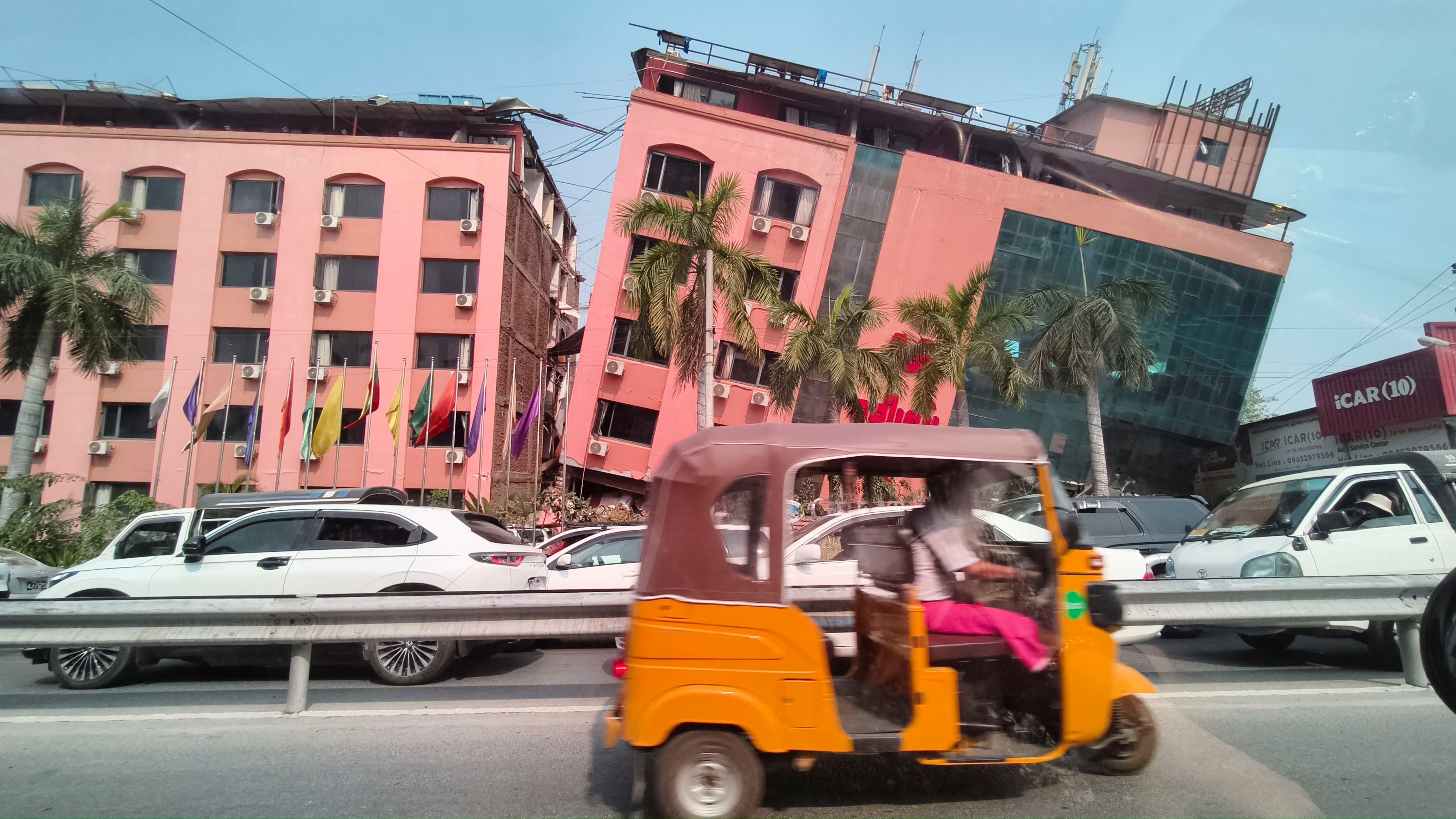 Tham hoa dong dat tai Myanmar nhu 'con dao lon cat vao Trai Dat' hinh anh