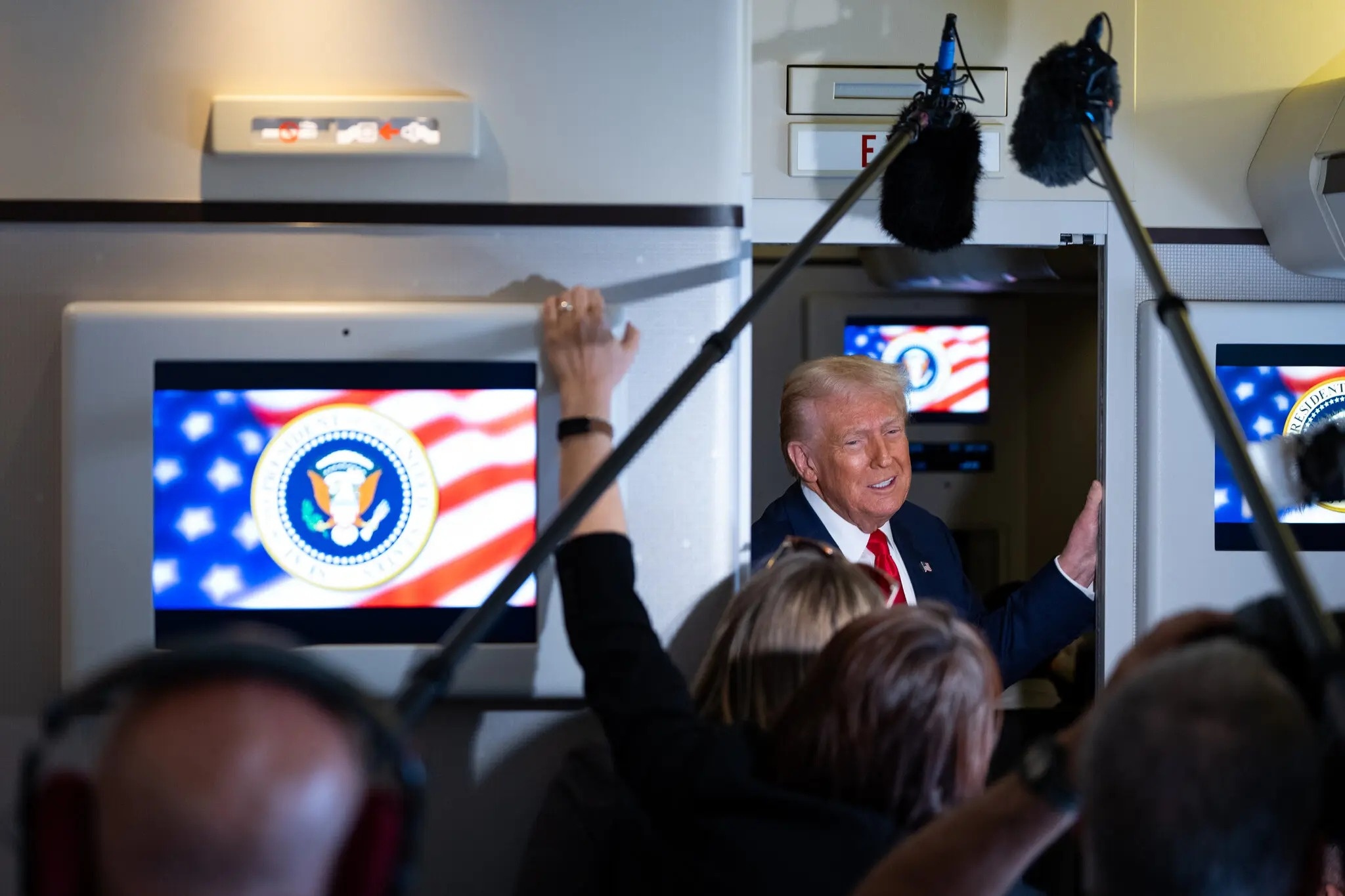 ong trump gap ong tap anh 3