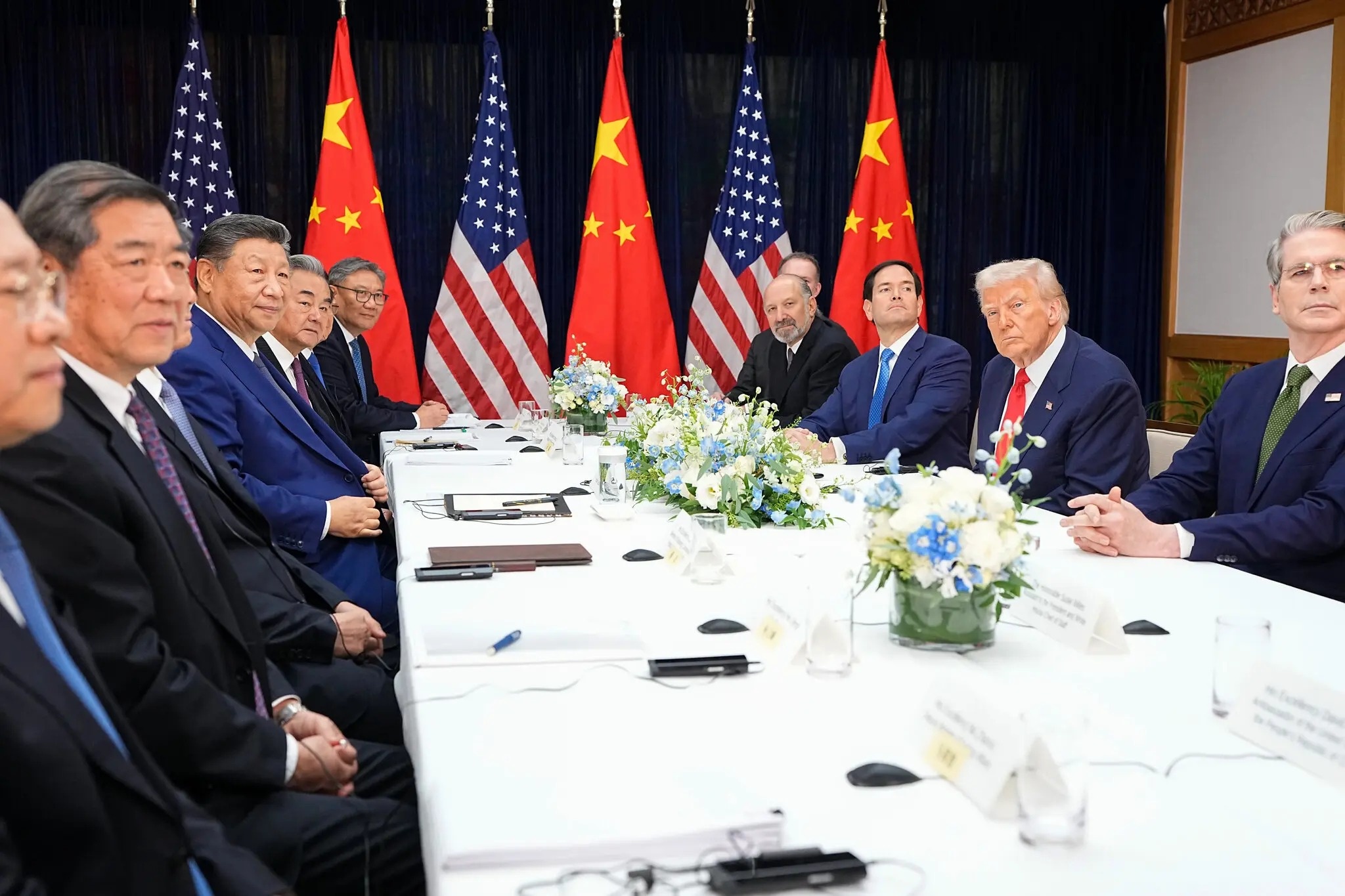 ong trump gap ong tap anh 2