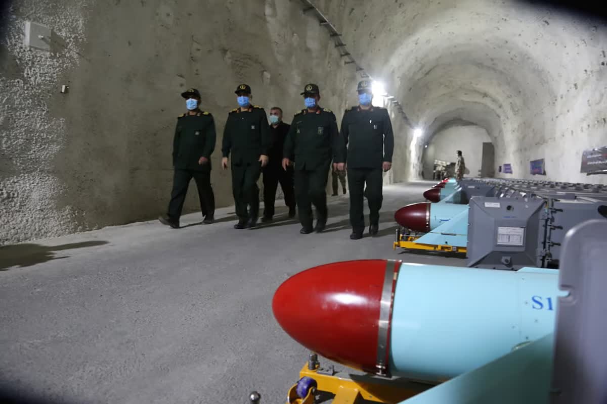He lo 'phao dai ngam' cua Iran hinh anh