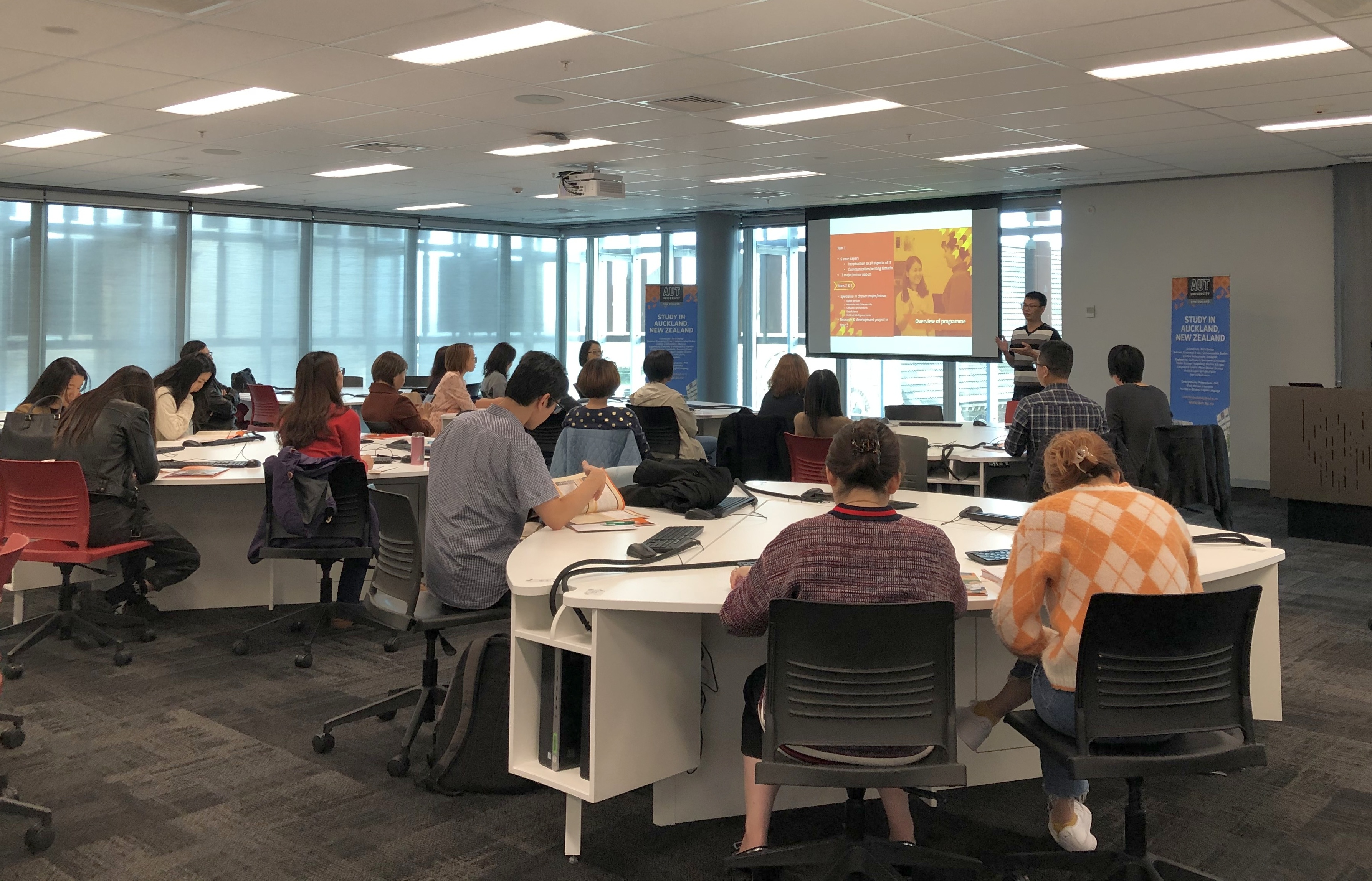 hoc CNTT tai New Zealand,  To chuc ENZ anh 5