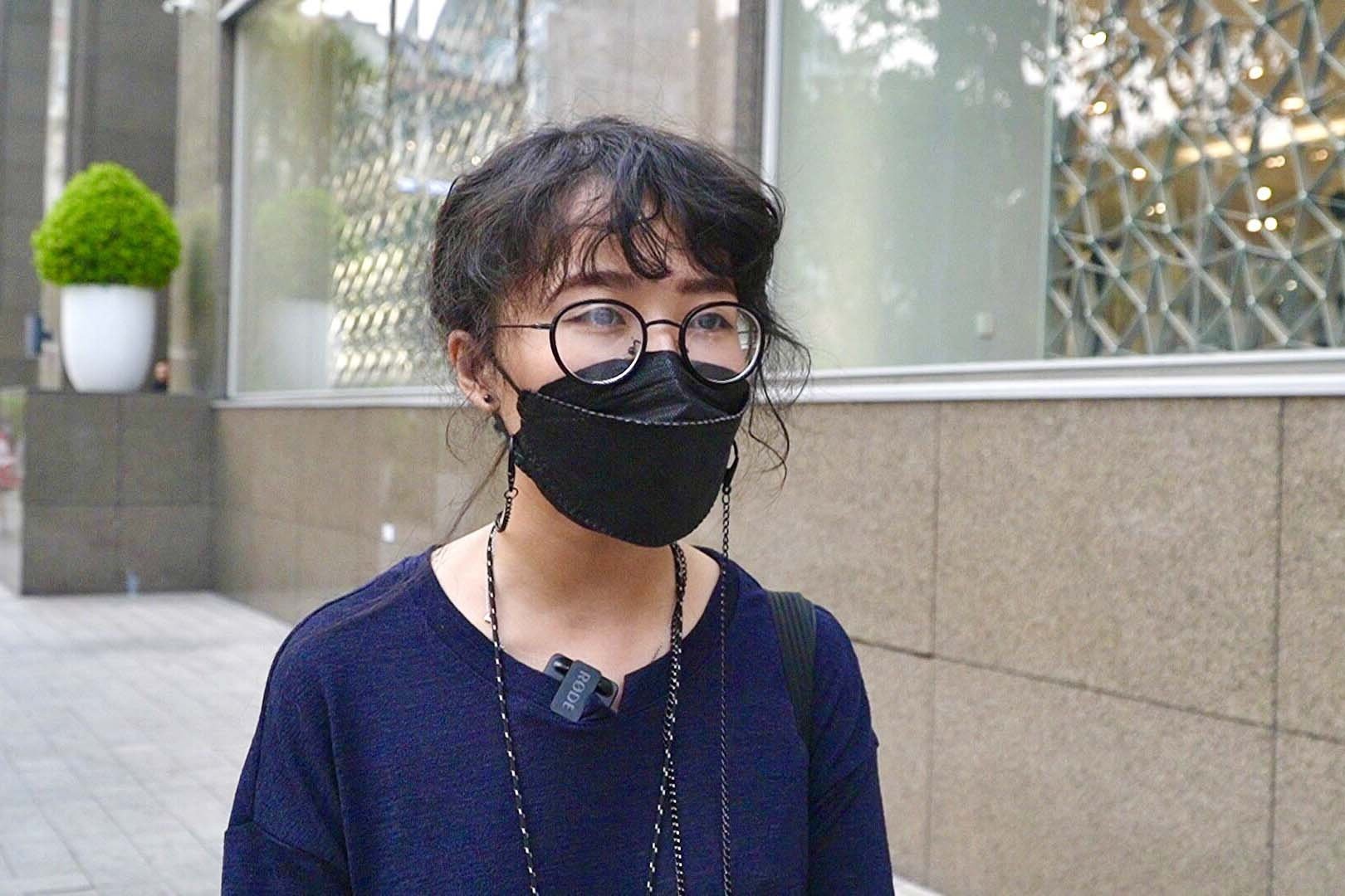 Nguoi tre thay doi thoi quen mua sam dip Tet Nham Dan hinh anh