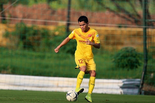 U23 Viet Nam san sang da tan cong truoc U23 Singapore hinh anh