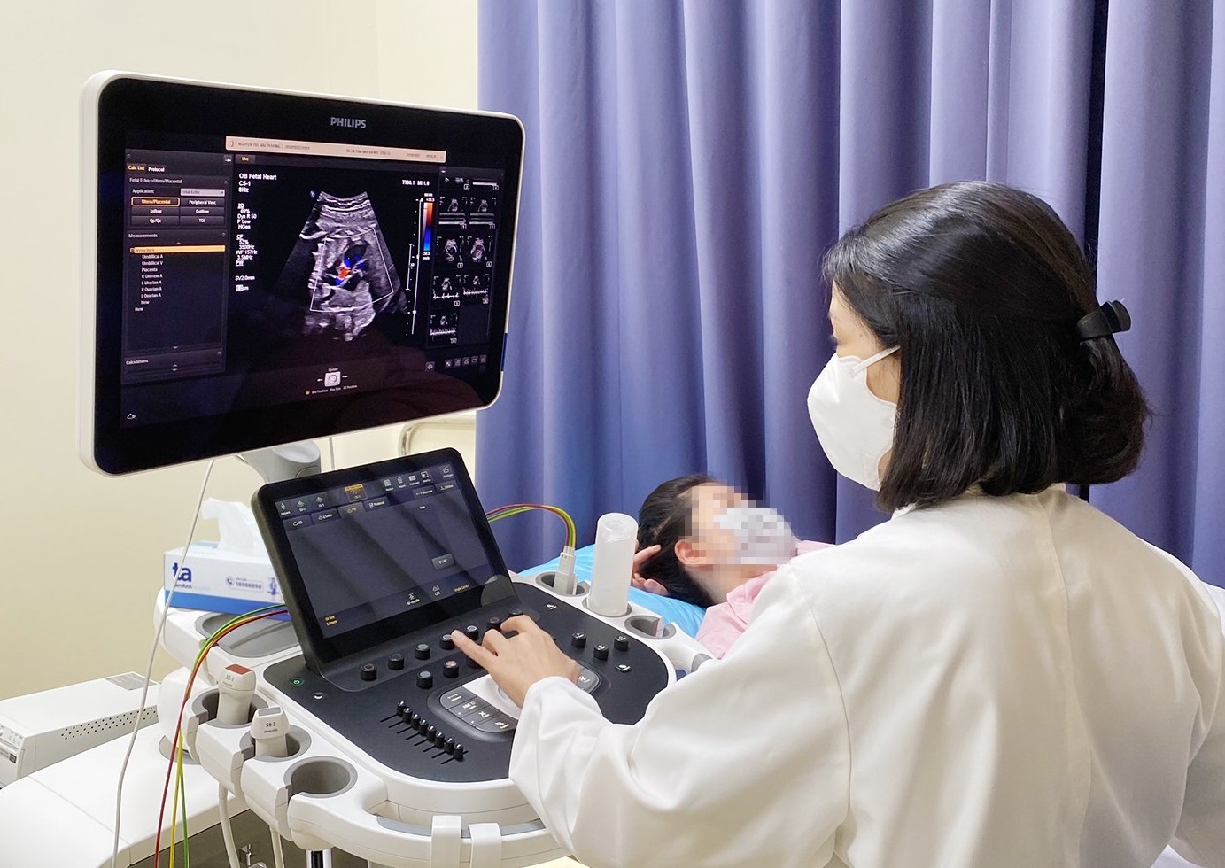 Cuu thai nhi 32 tuan bi roi loan nhip tim hiem gap  hinh anh