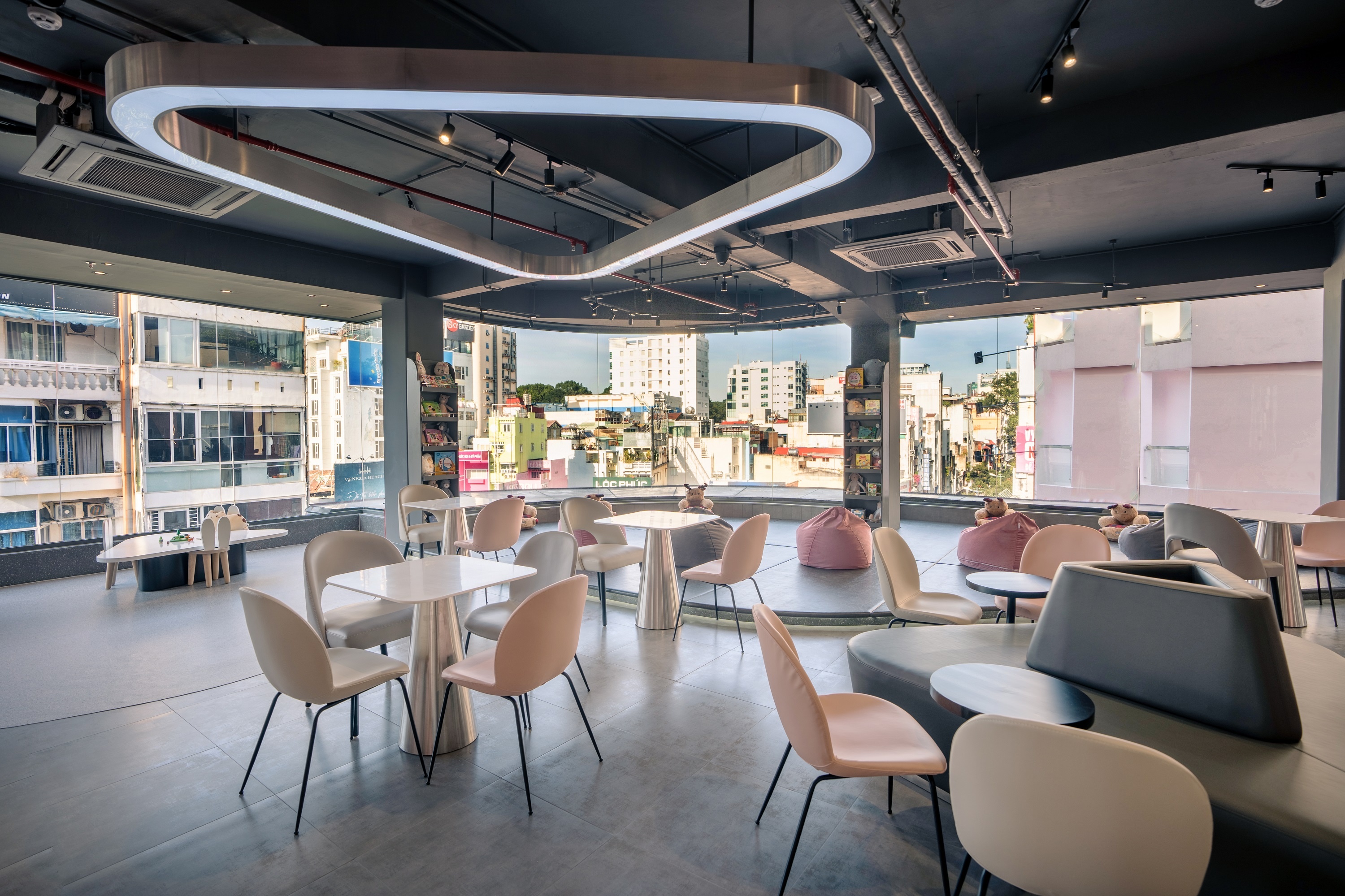 Con Cung,  Coffee & Playground anh 4