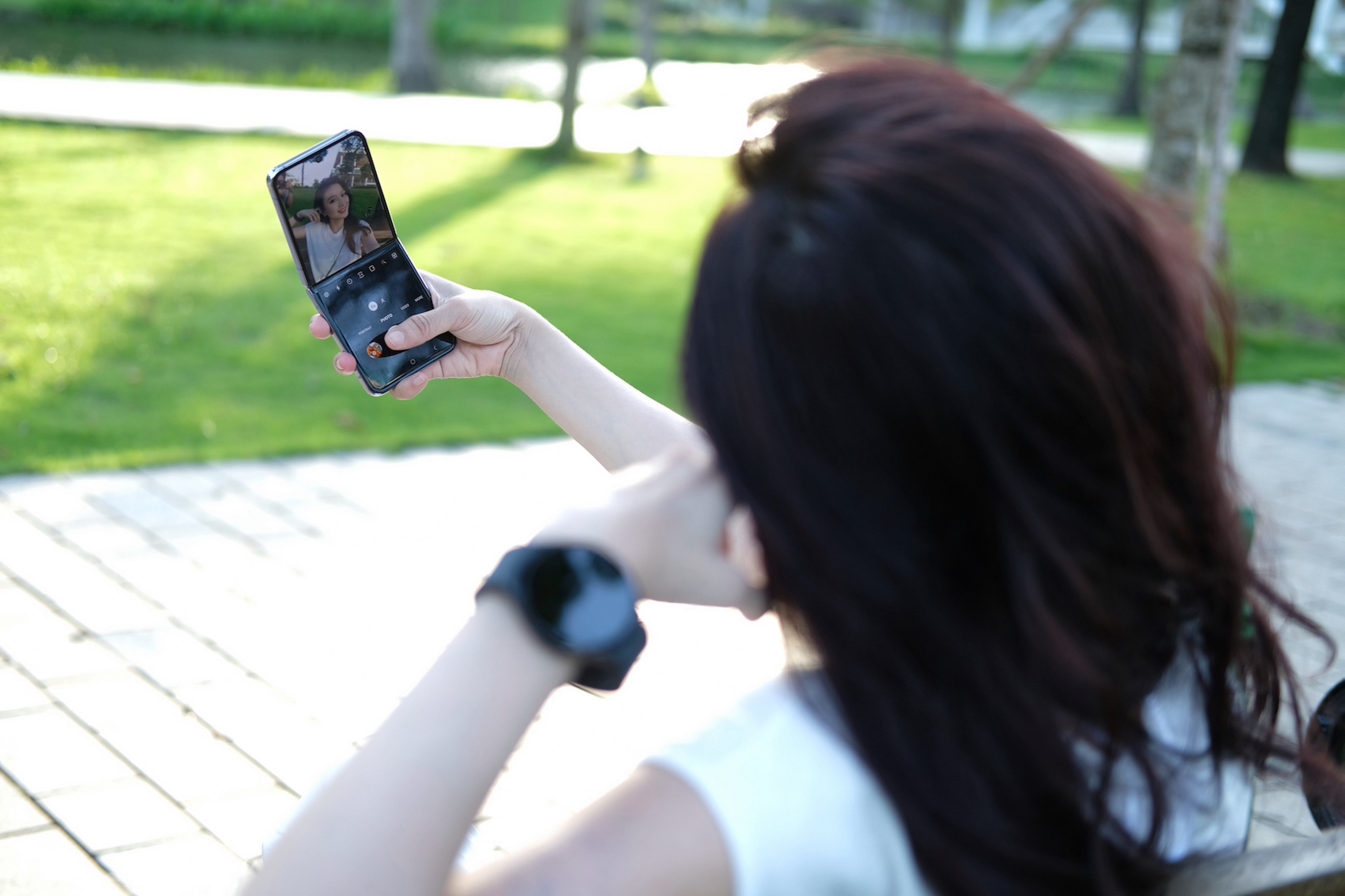 Galaxy Z Flip4,  Galaxy Z Fold4 anh 9