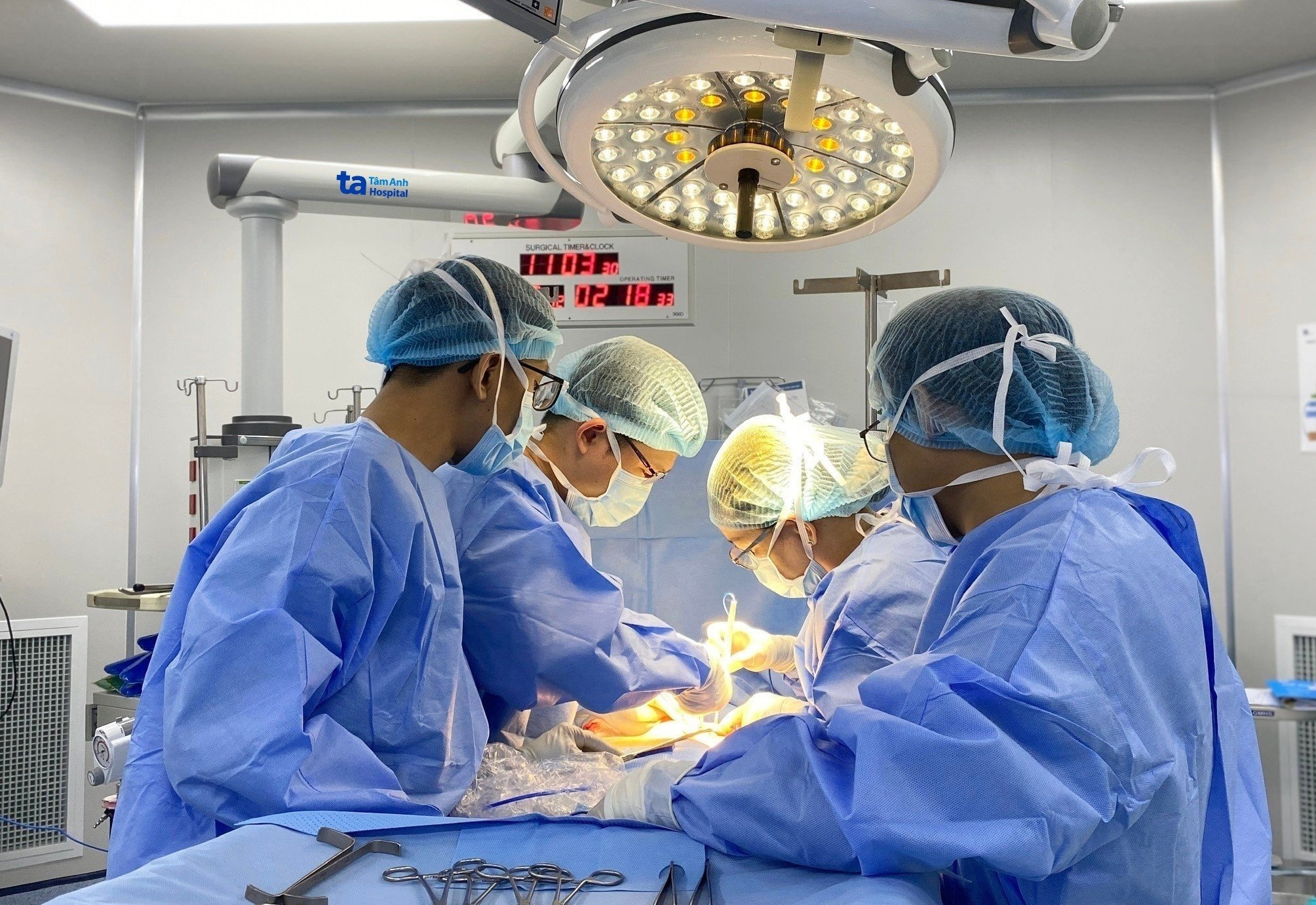 Nang nguc chay xe bang phuong phap nao? hinh anh