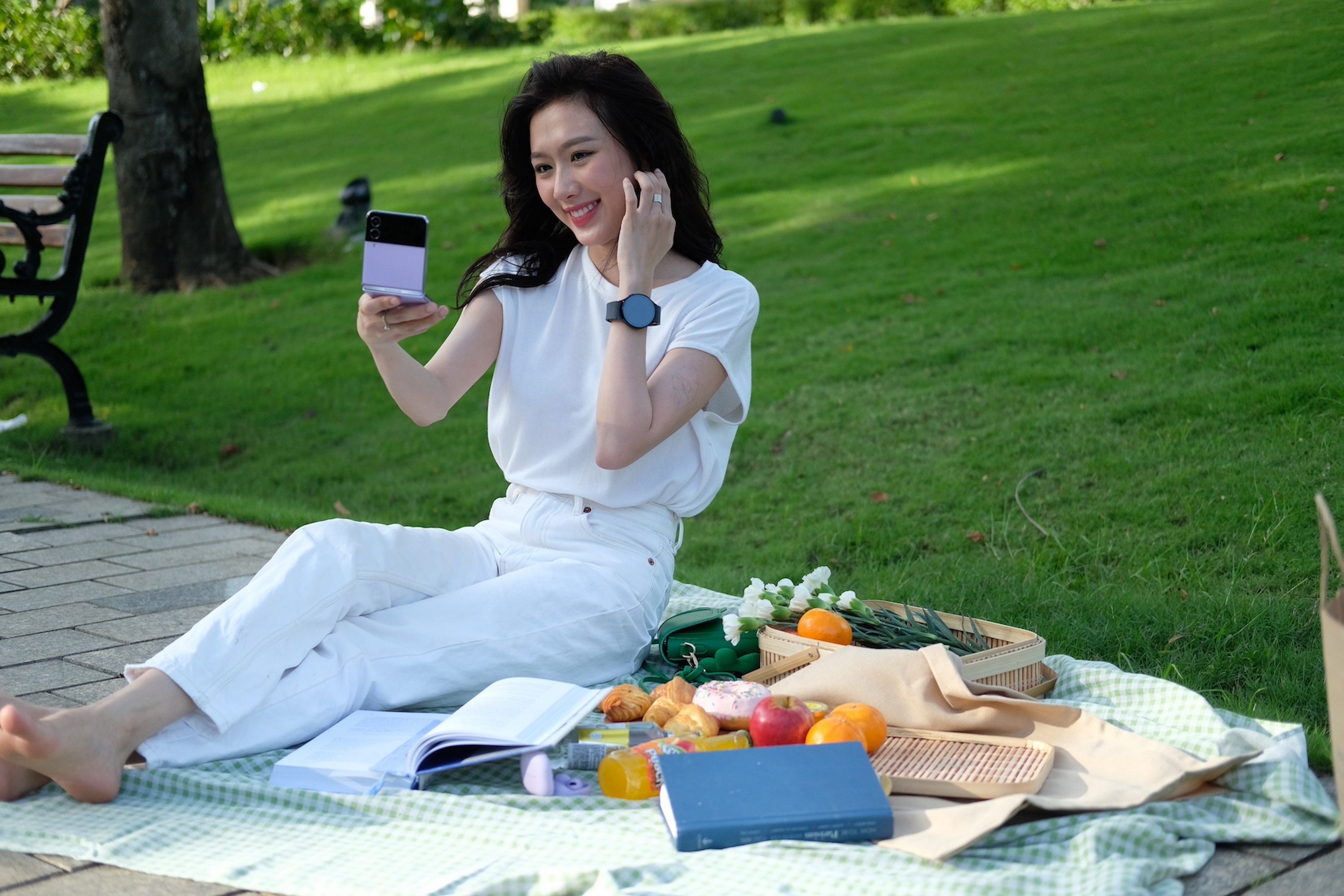 Galaxy Z Flip4,  Galaxy Z Fold4 anh 1