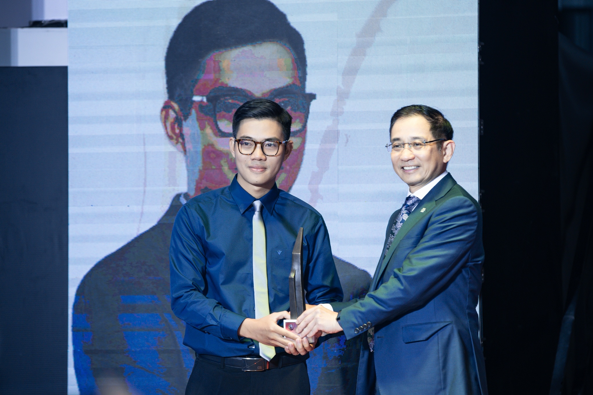 UOB,  Painting of the Year anh 2