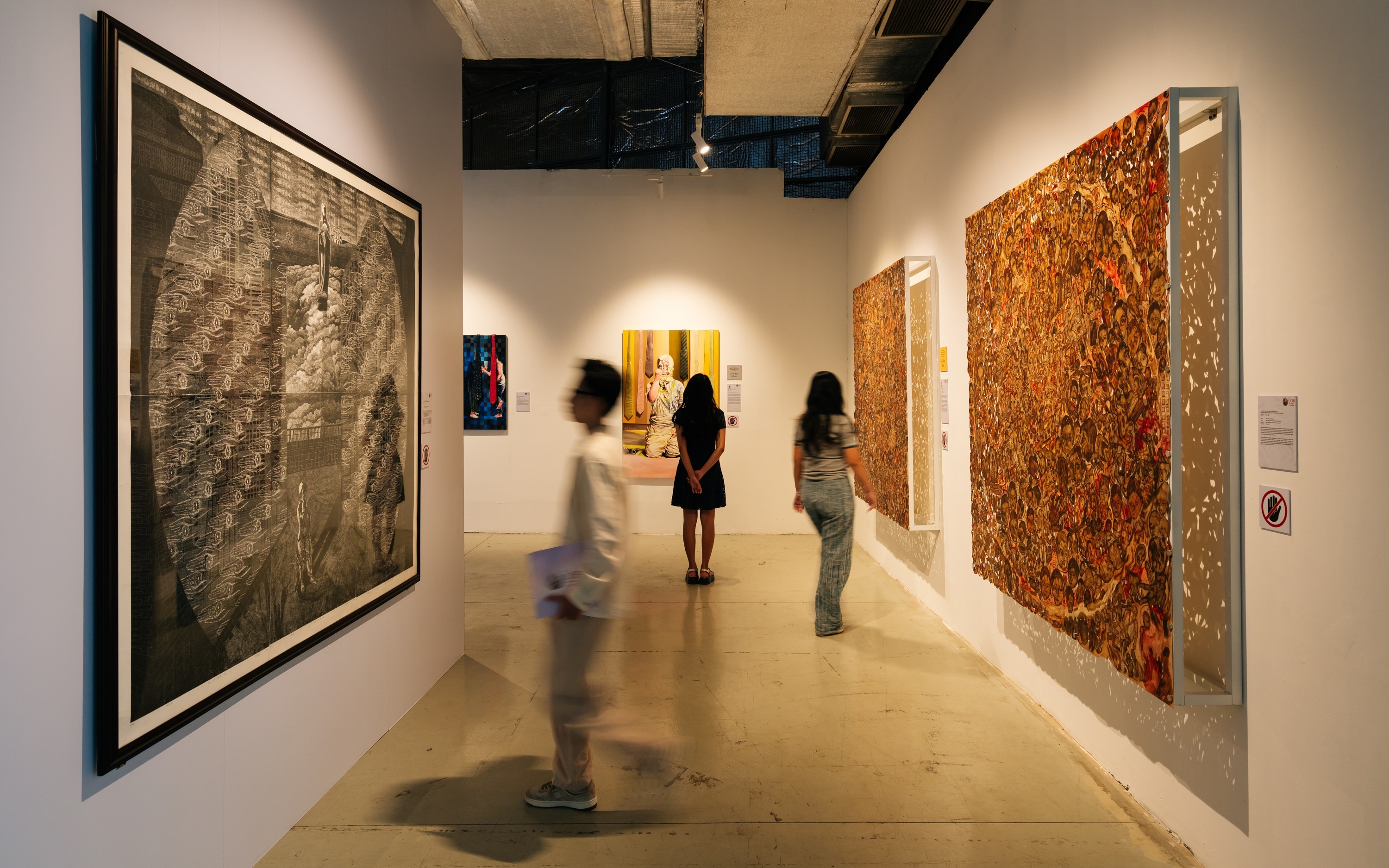 Trien lam 18 tac pham xuat sac cua UOB Painting of the Year hinh anh