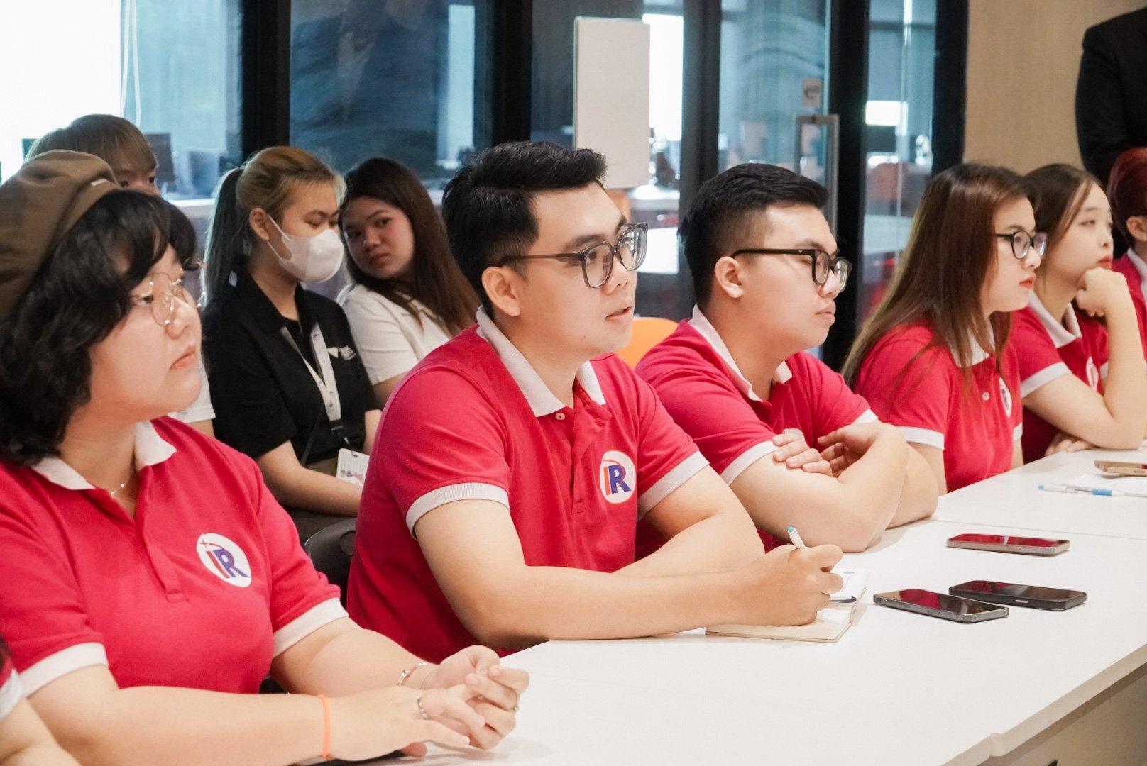 Sinh vien quan he quoc te xuat ngoai thuc tap, boi duong ky nang hinh anh