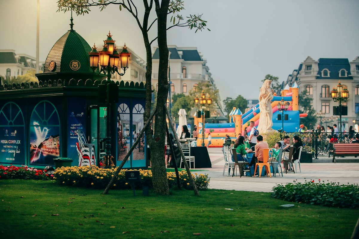 Vinhomes,  quan Kinh do anh 3