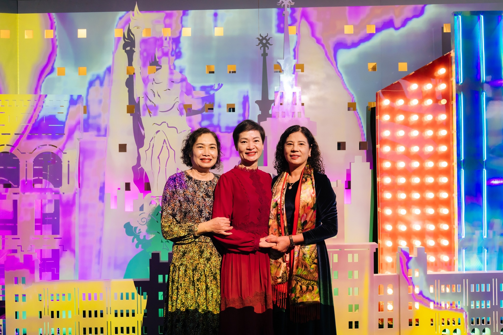 Stream of Hanoi,  Ocean City anh 3