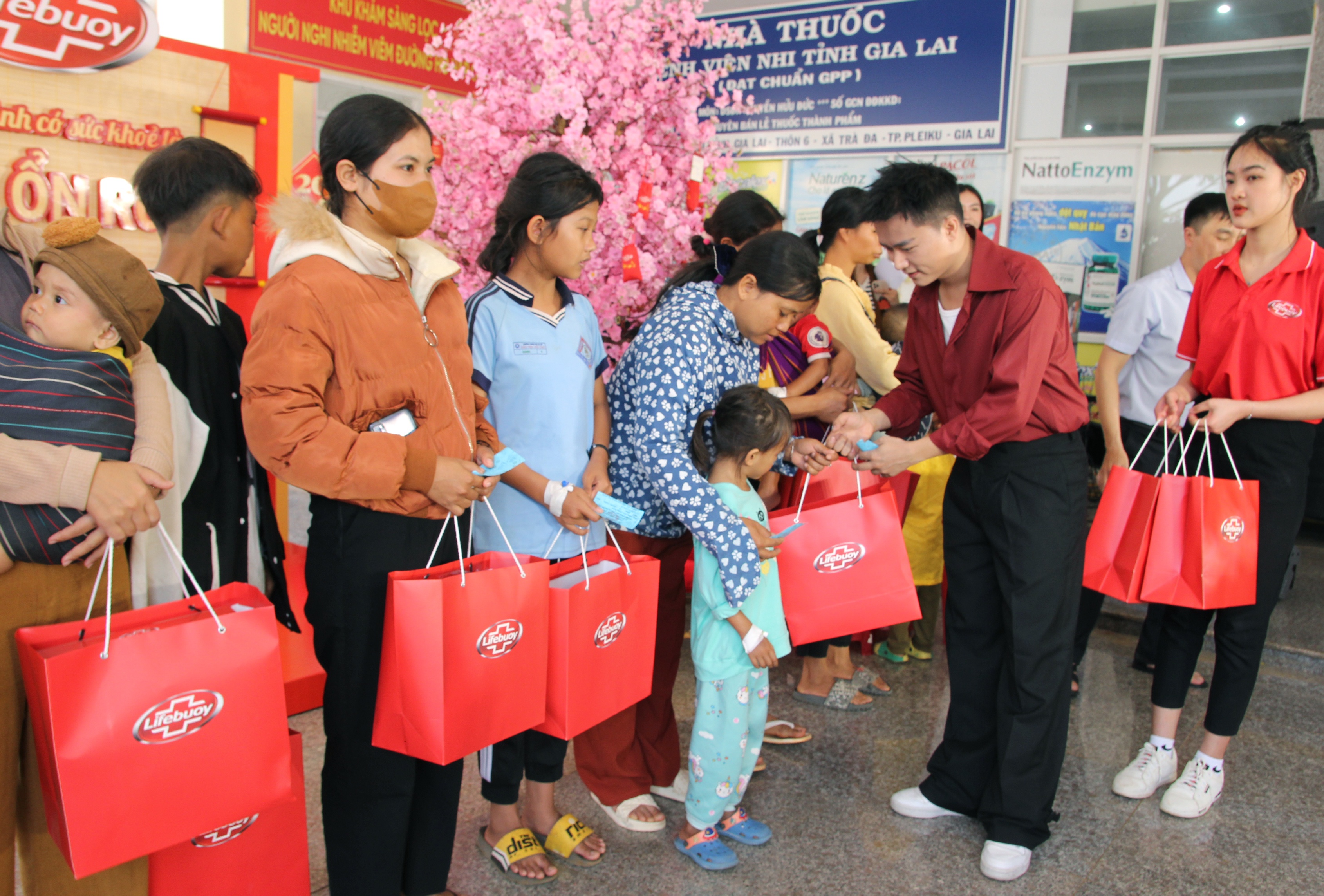 Lifebuoy,  Tet on anh 10