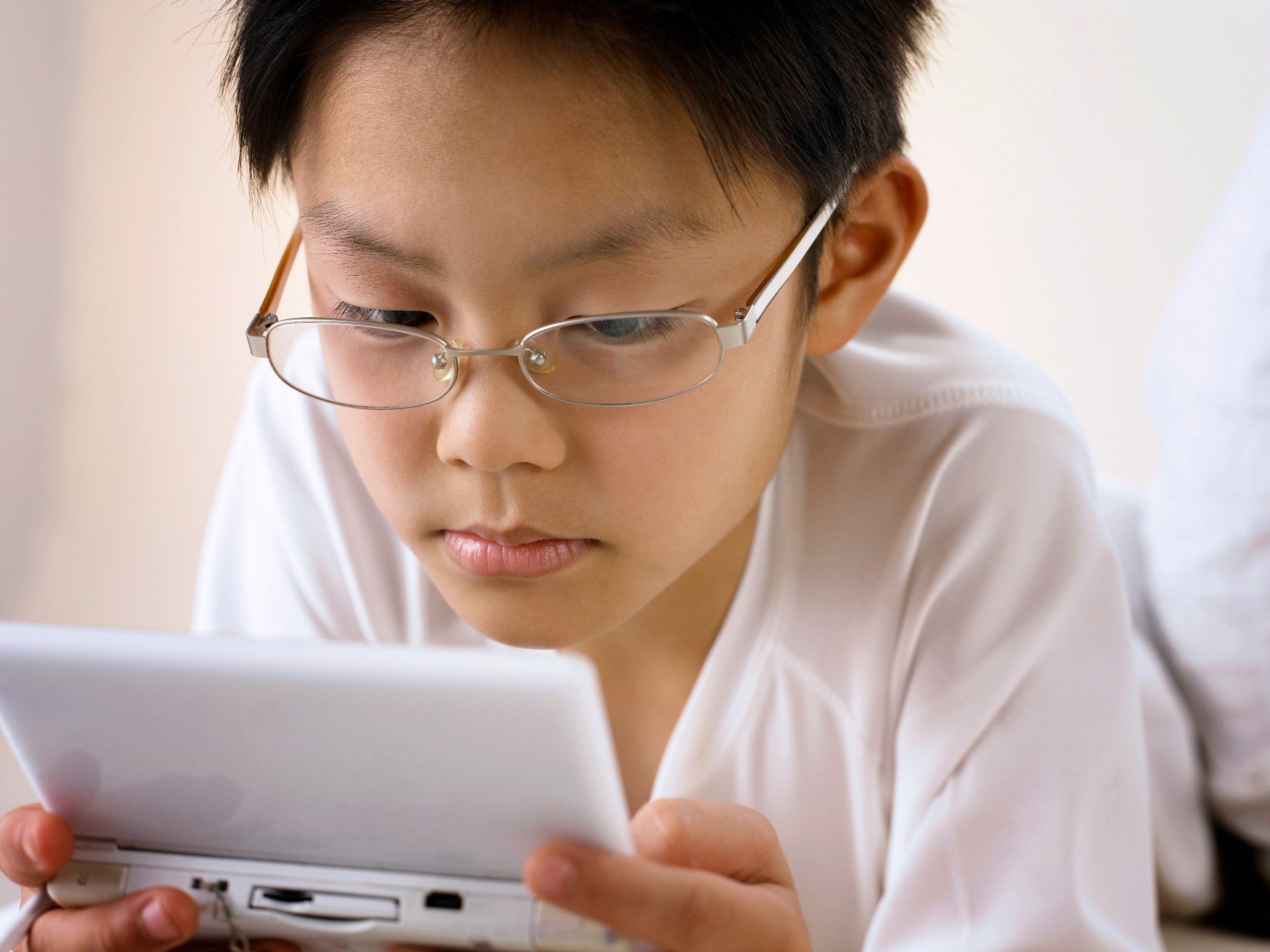 Ung dung AI giup kiem soat can thi cho tre hinh anh