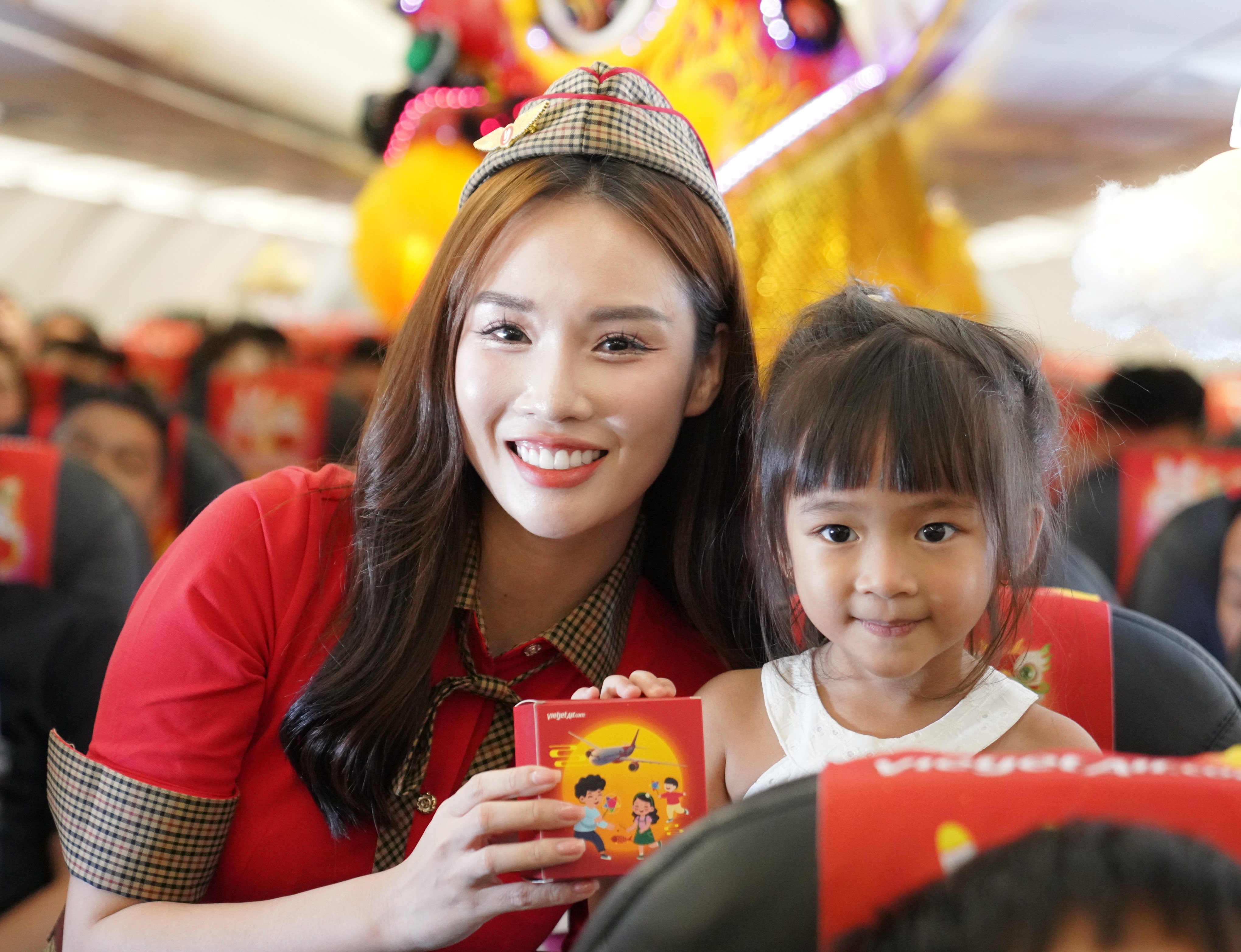 Vietjet,  Trung thu anh 6