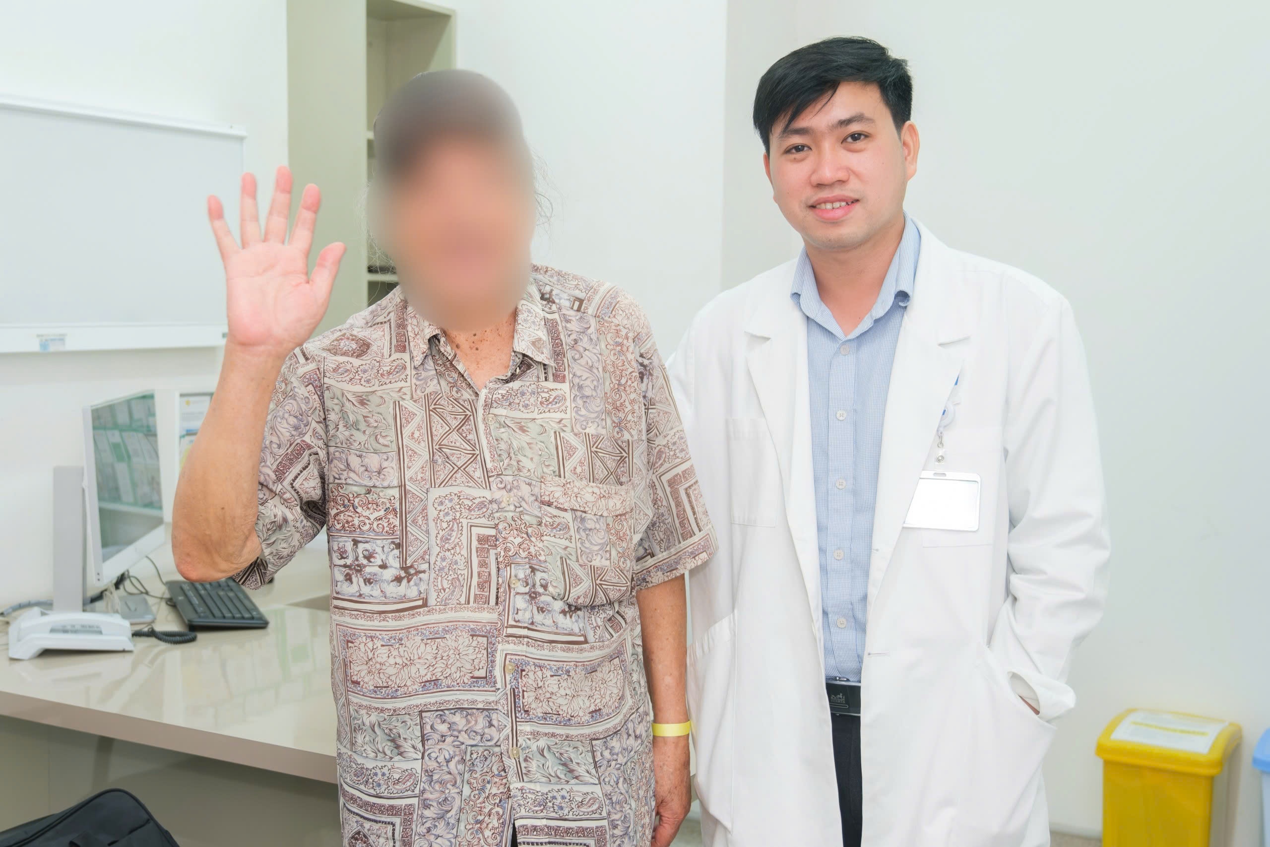 Benh vien FV,  can thiep noi mach anh 3