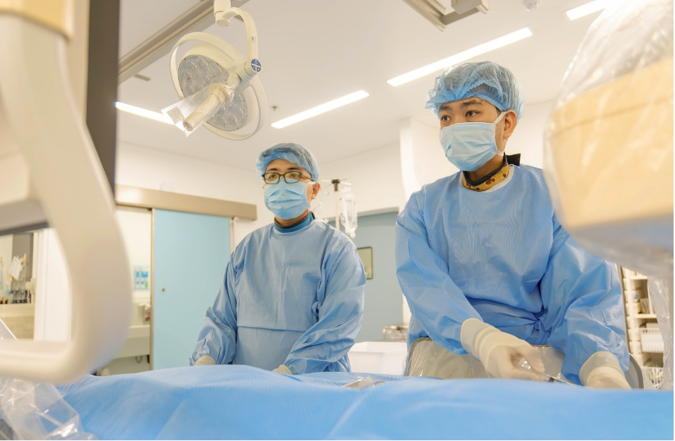 Dieu tri ung thu gan bang can thiep noi mach giup khoi u giam hon 90% hinh anh