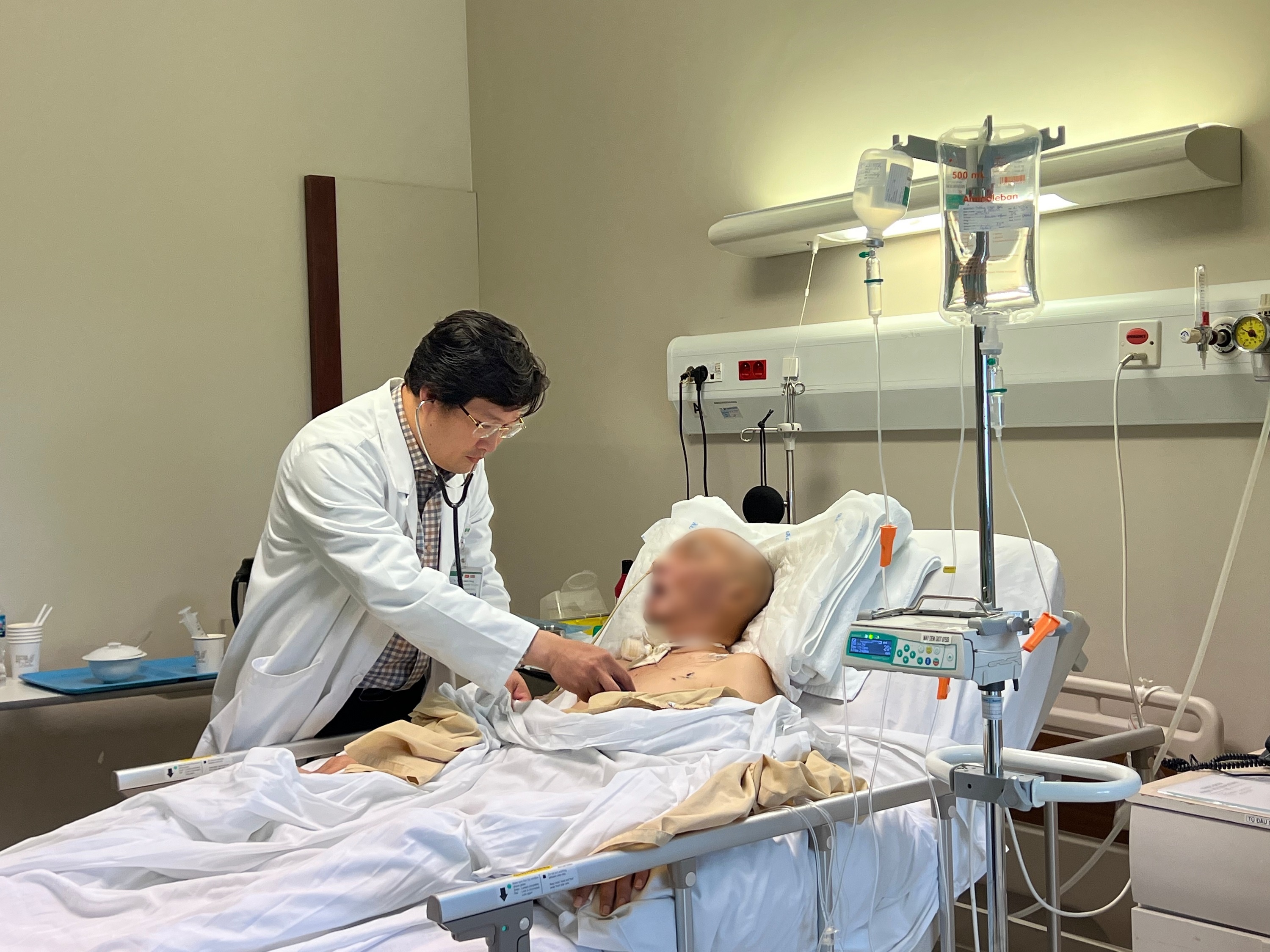 Benh vien FV,  dot quy anh 3