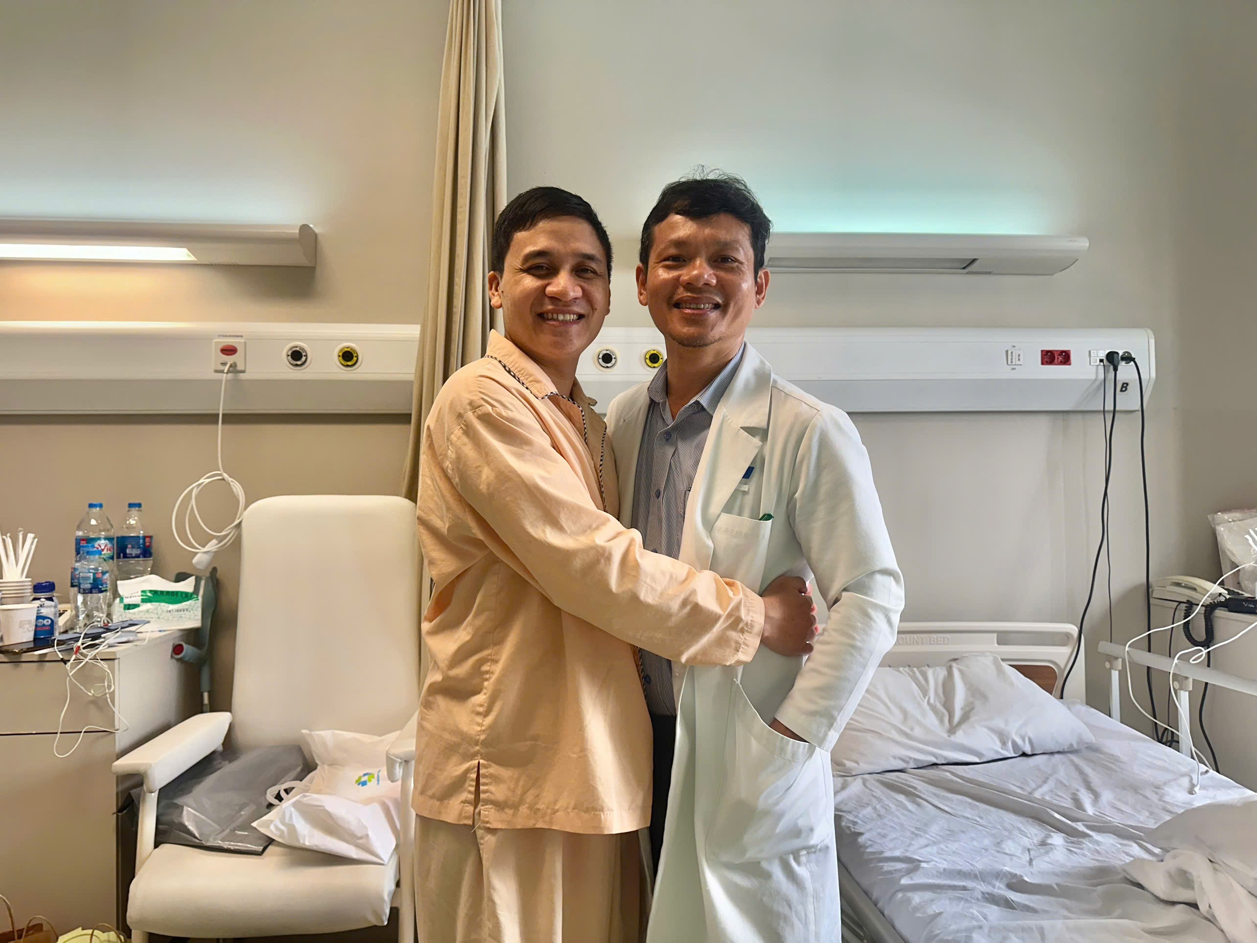 BS Phạm Đăng Tính,  BSCKII Phan Văn Thái ảnh 3 BS Pham Dang Tinh,  BSCKII Phan Van Thai anh 3