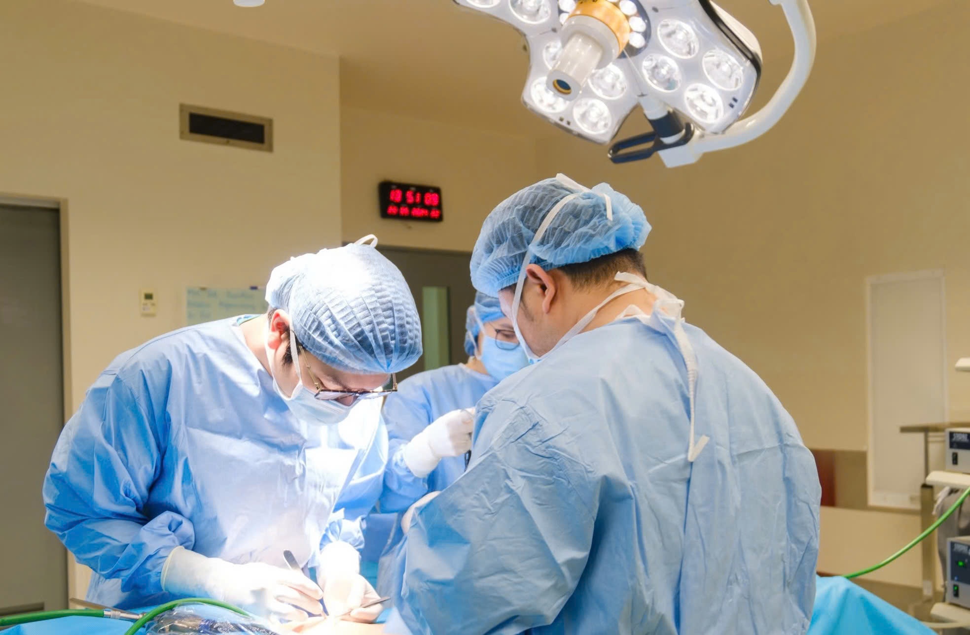 Giu tron y duc va quyen benh nhan giua lan ranh sinh tu hinh anh