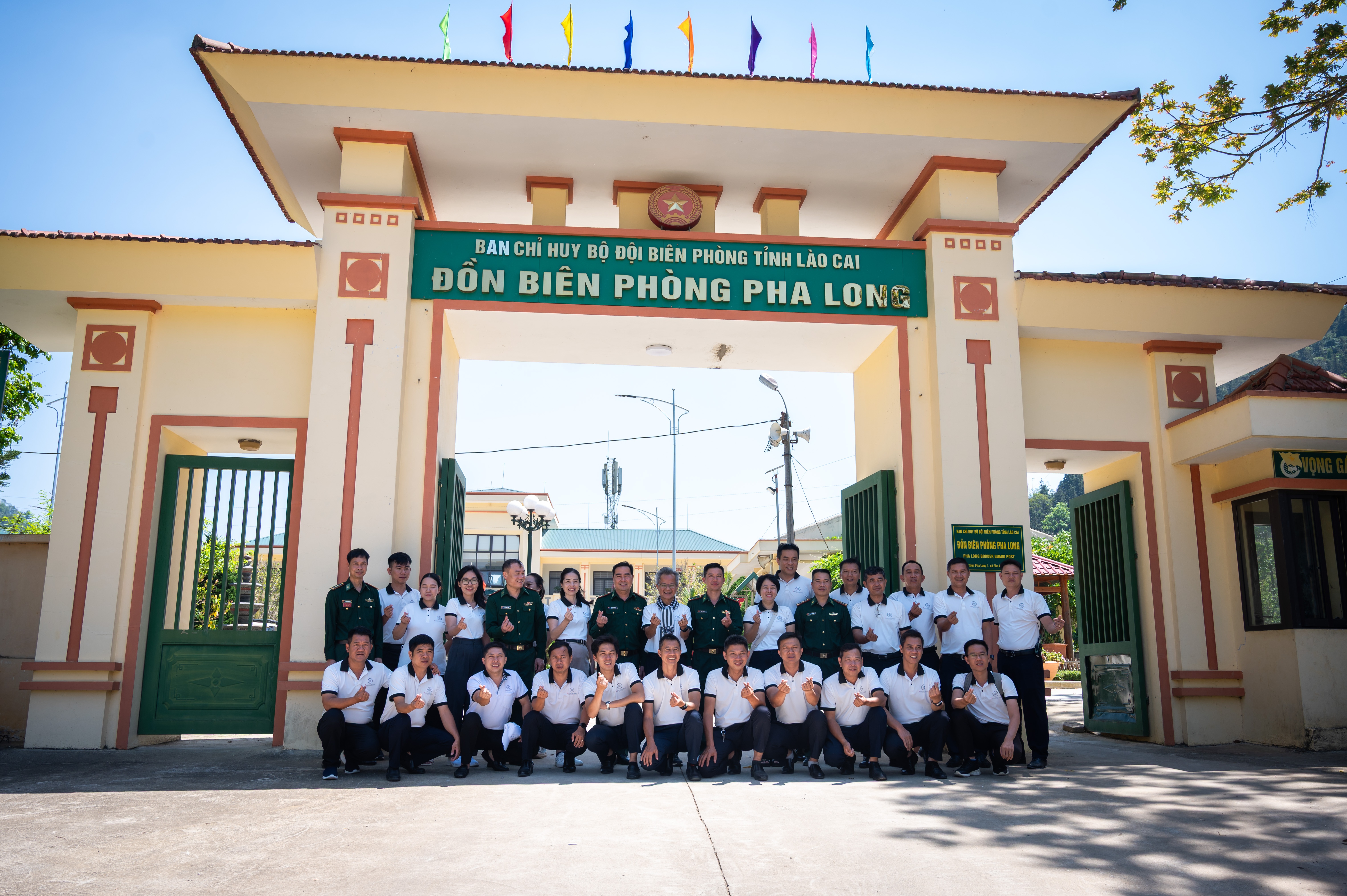 Hanh trinh Tu Trai Tim anh 16