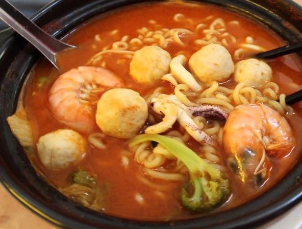 Mi cay 7 cap do: Trao luu dua gion suc khoe hinh anh