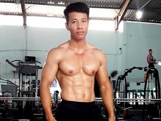 8X so huu bung 6 mui tung hon me vi tap luyen qua suc hinh anh