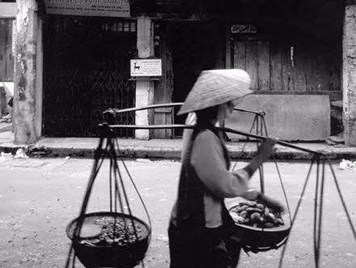 Nha co Ha Noi: Bo thi thuong, vuong thi toi hinh anh