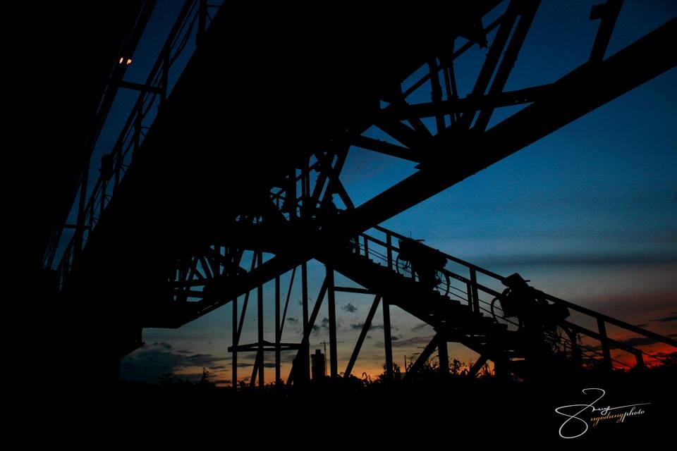 Vẻ đẹp bình dị của cầu Long Biên ảnh 8 Ve dep binh di cua cau Long Bien anh 8