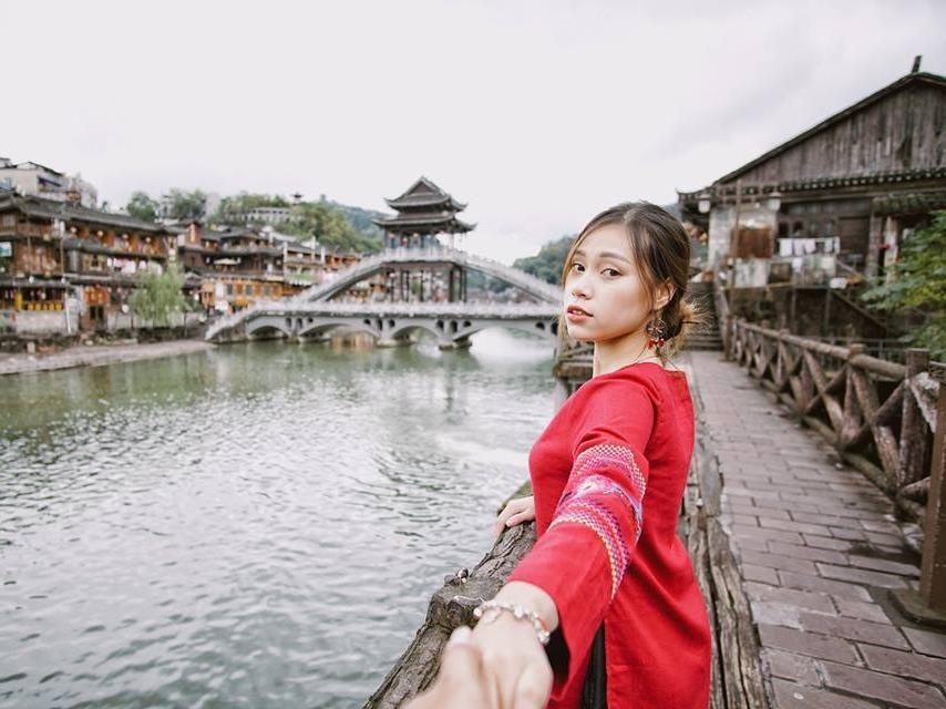 Co nang 9X du lich Trung Quoc voi 10 trieu dong hinh anh