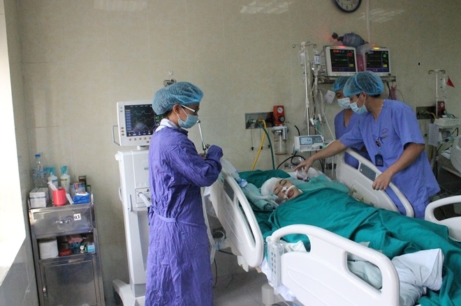 Cấp cứu trong ngày Tết ảnh 2 Cap cuu trong ngay Tet anh 2