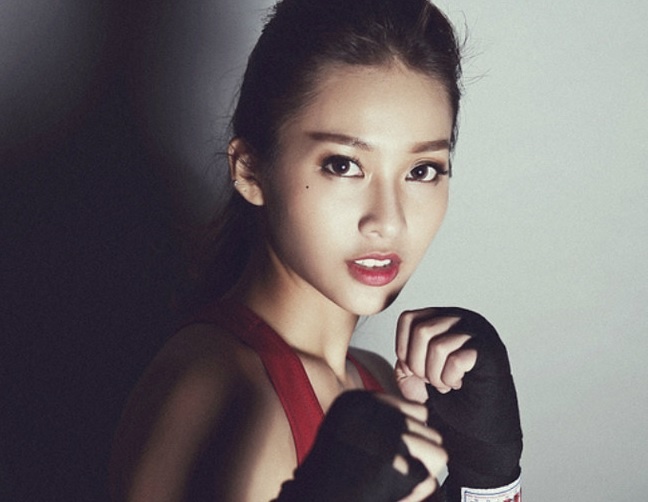 Hot girl Kha Ngan: 'Toi muon thu nho dui, khong bom nguc, got mat' hinh anh