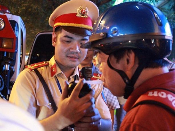 7 ky nang lai xe bi anh huong khi say ruou hinh anh