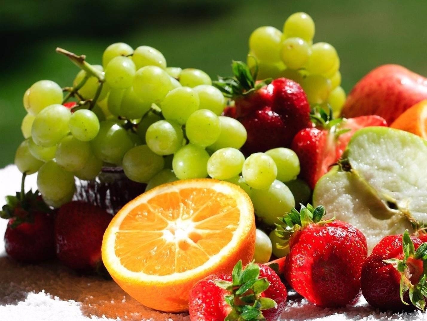 Trac nghiem: Loai rau, hoa qua nao chua nhieu hoa chat? hinh anh