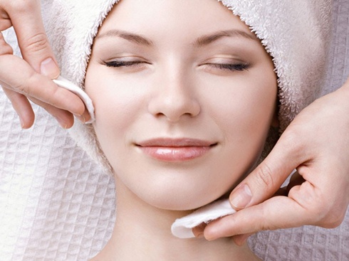 Nhung thoi quen khien lan da xuong cap nhanh chong hinh anh