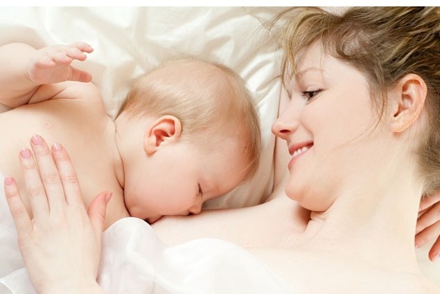 Bé gái 16 tháng tuổi phì đại tuyến vú ảnh 2 Be gai 16 thang tuoi phi dai tuyen vu anh 2