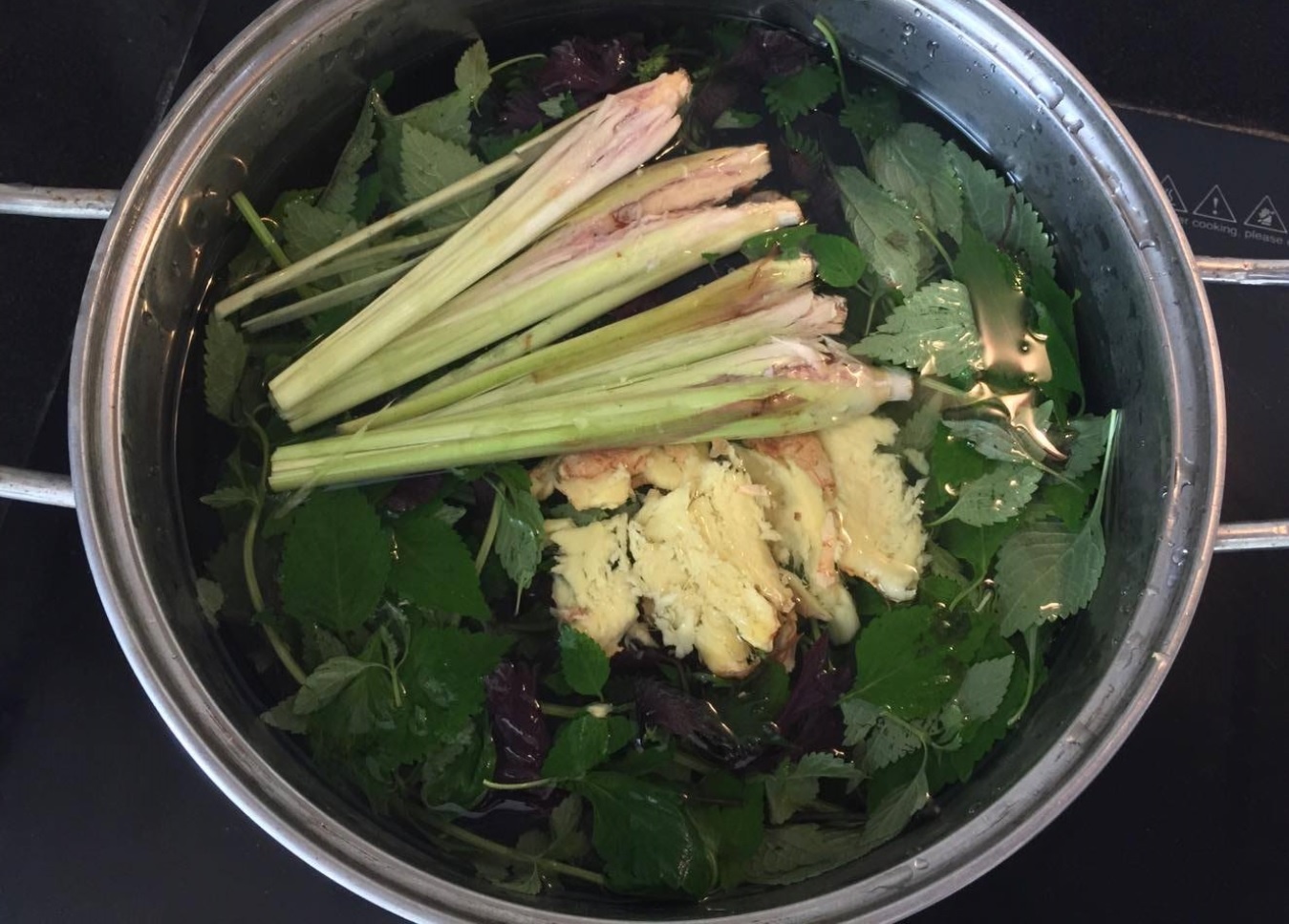 Cách tắm cho bé trong mùa đông ảnh 2 Cach tam cho be trong mua dong anh 2