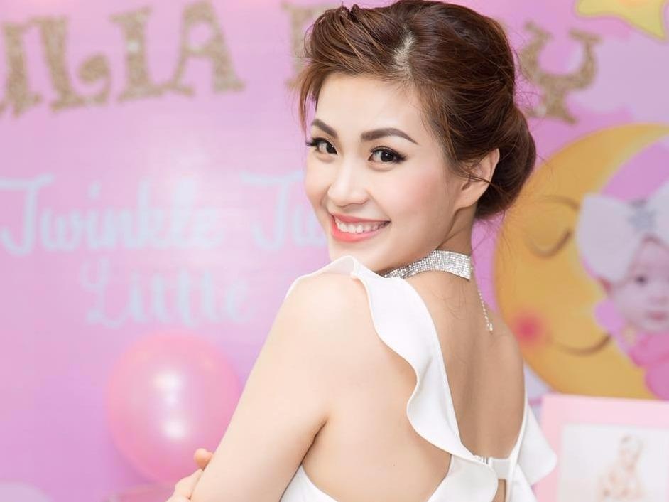 A hau Diem Trang: 'Tung muon tham my vi co the xap xe sau sinh' hinh anh