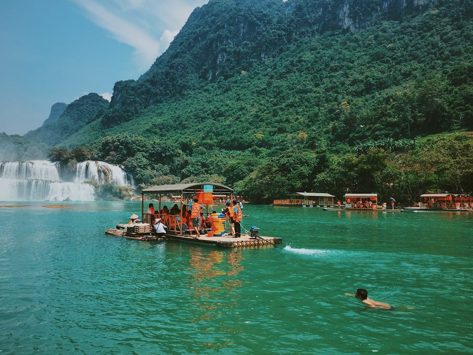 Dia diem du lich 30/4 anh 2